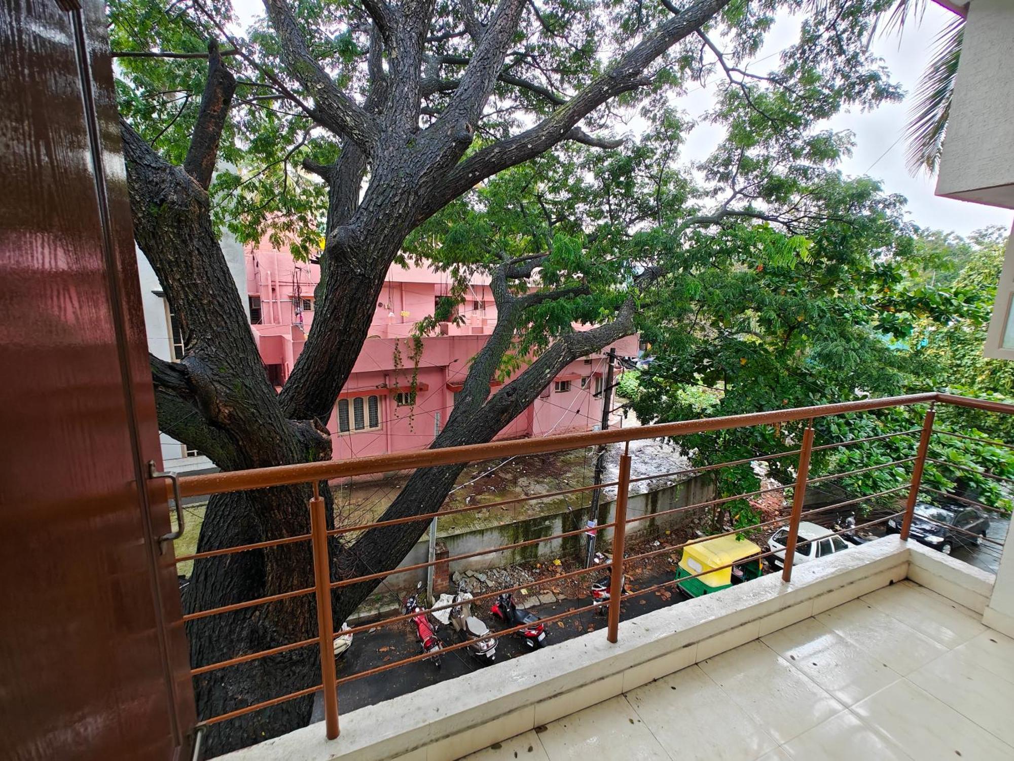 Sampada Homestay バンガロール エクステリア 写真