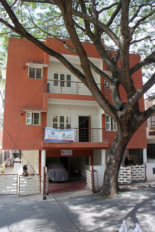 Sampada Homestay バンガロール エクステリア 写真